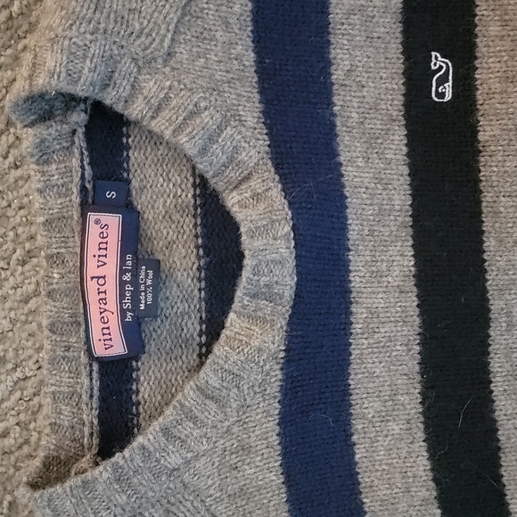 Vineyard Vines Wool Sweater - Picture 2 of 2